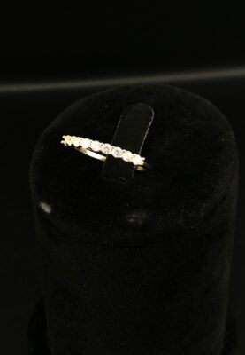 Anillo de dama en oro de 10k