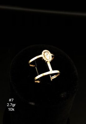 Anillo de dama en oro de 10k