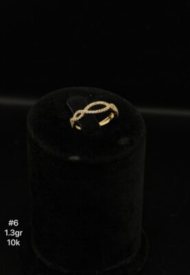 Anillo de dama en oro de 10k